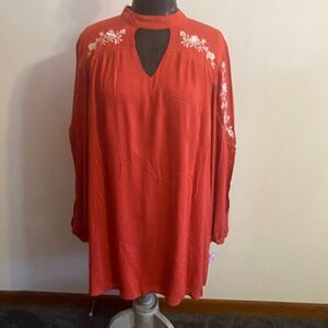 Anthropologie Paper Crane Burnt Orange embroidered top, size L